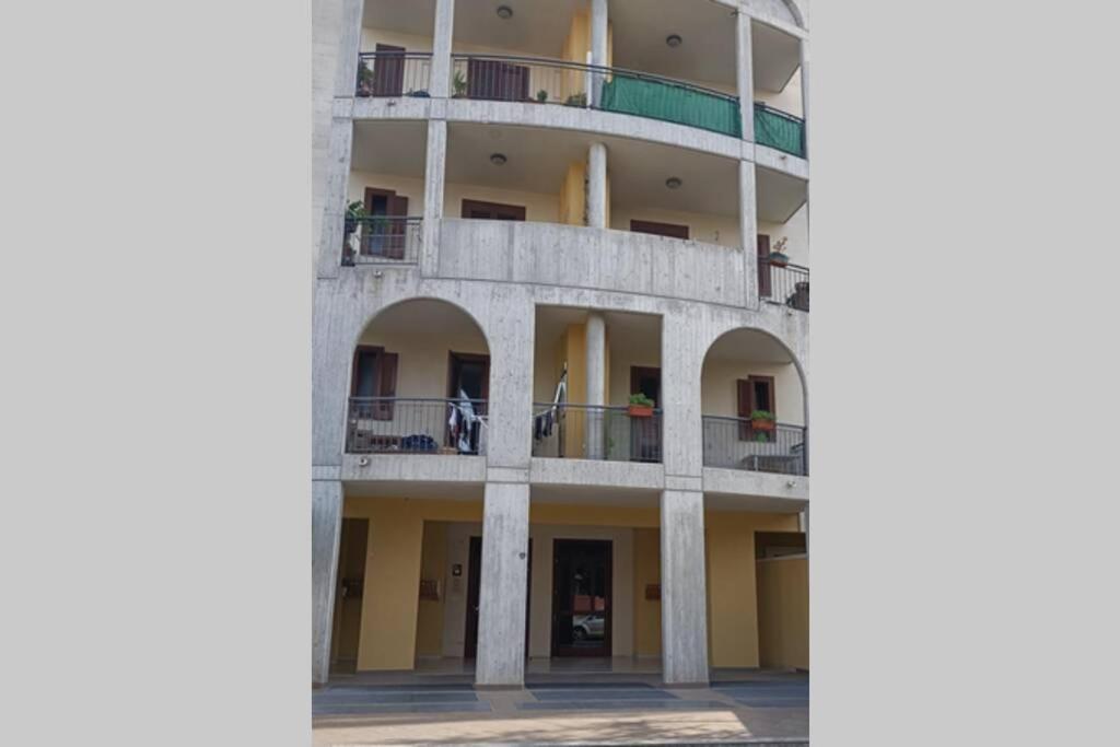 Appartamento A Cinque Minuti Dal Centro Di Lecce Exteriör bild