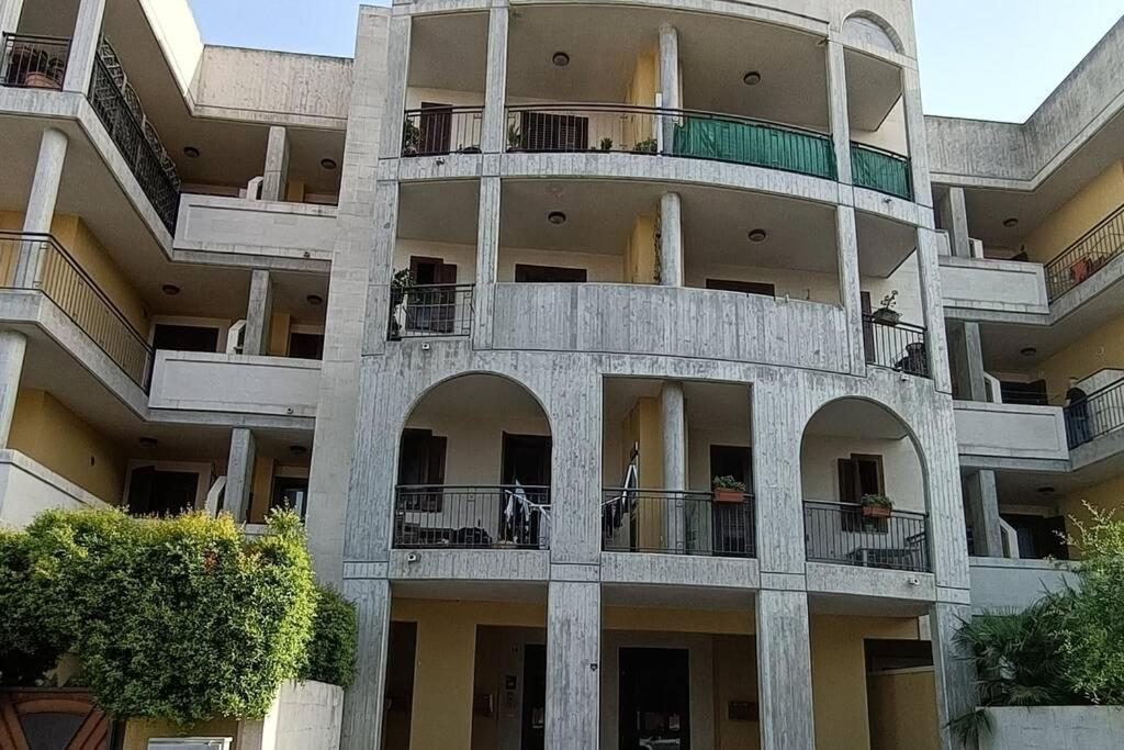 Appartamento A Cinque Minuti Dal Centro Di Lecce Exteriör bild